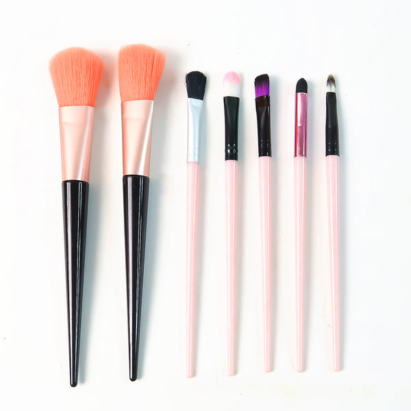7 Pcs Professional Makeup Brush Set – Soft Bristles & Travel-Friendly Design